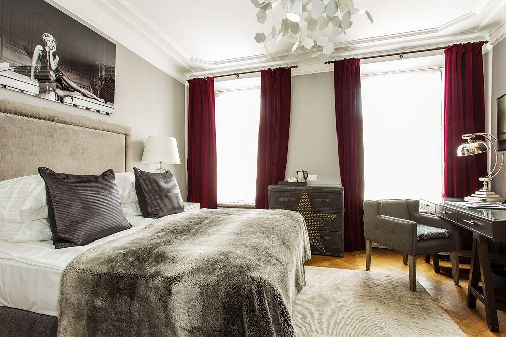 St. Petersbourg Hotel - Small Luxury Hotels Of The World Tallinn Buitenkant foto