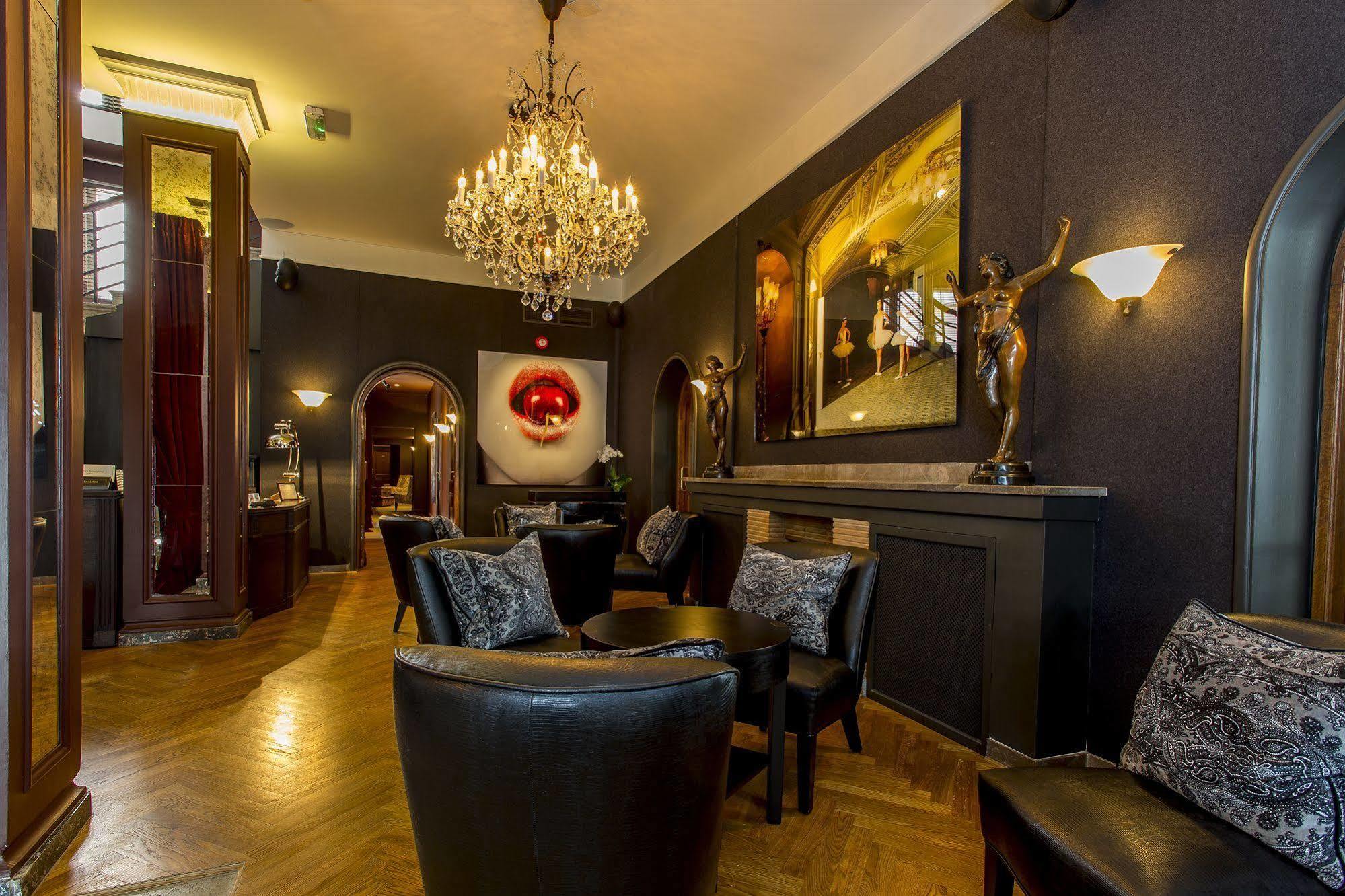 St. Petersbourg Hotel - Small Luxury Hotels Of The World Tallinn Buitenkant foto